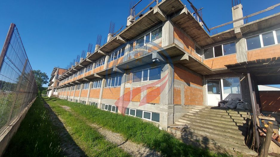 Proprietate industrială versatilă – ideală pentru investiții - Poză 1