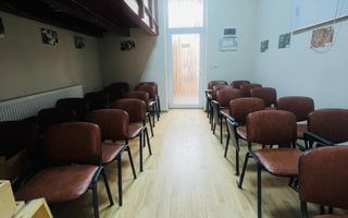 Apartament (pretabil pentru Birou ,Cabinet etc.) de vanzare in centru. - Poză 11