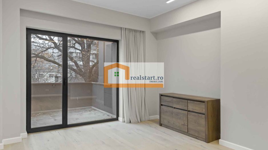 Vila individuala, acces metrou, 10 locuri parcare - Poză 1