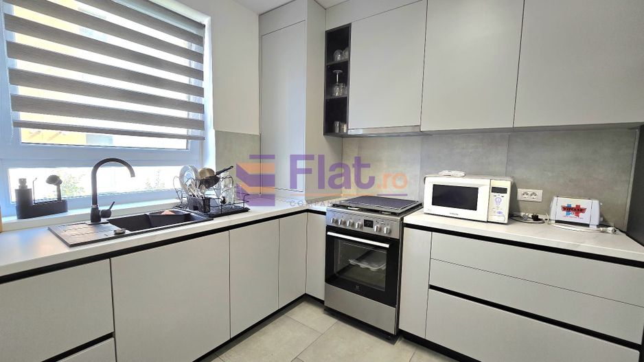 Zona Linistita Coresi Grandis Residence Camere - Poză 2