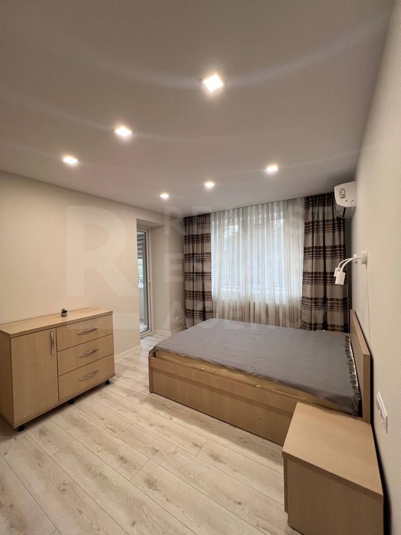 Chirie, apartament, 2 camere, strada Mihail Kogălniceanu, Centru - Poză 4