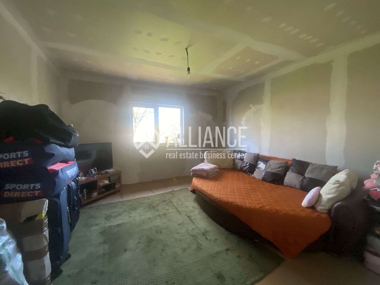 Castelu (COD 07) Casă 4 camere cu teren de 625 mp - Poză 9