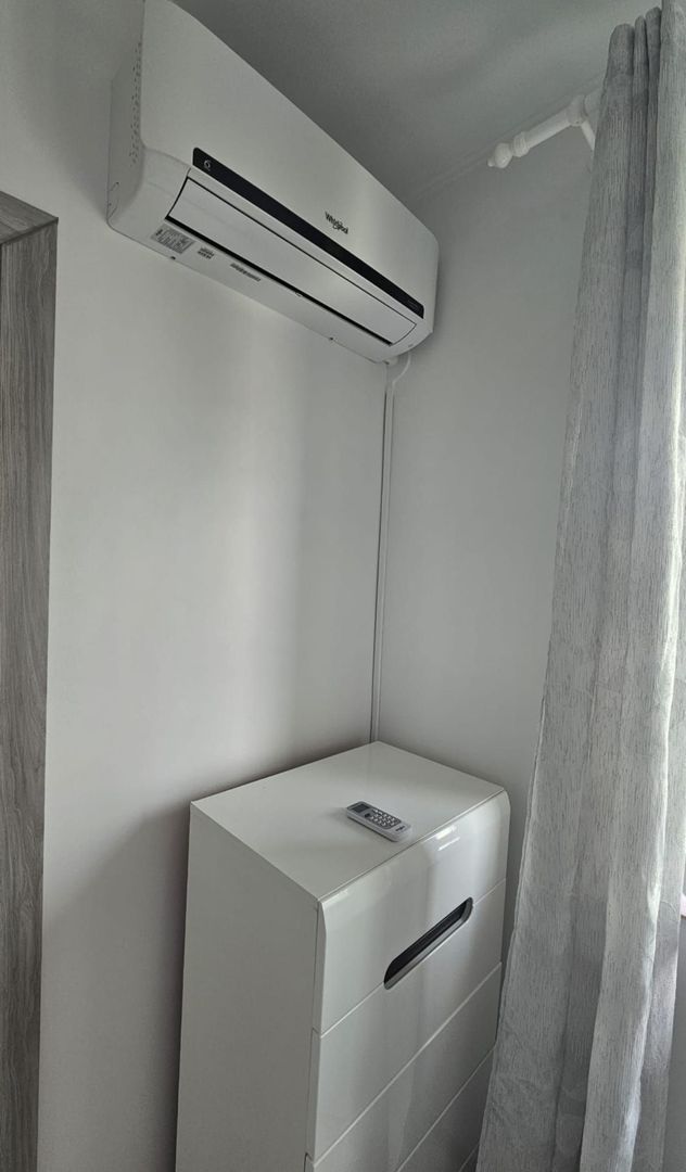 vand apartament 2 camere ,zona centrala - Poză 8