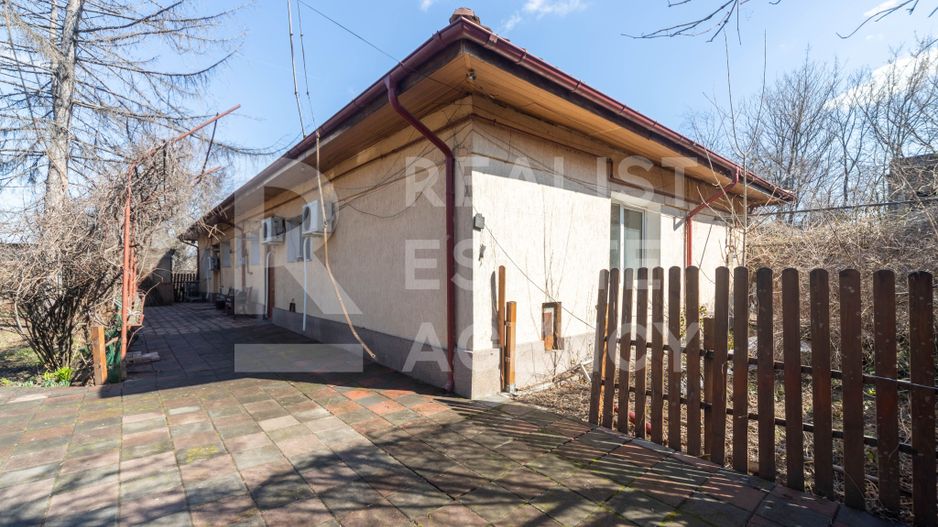 Vânzare, Vilă, 7 camere, zona Parcul Carol - Poză 1