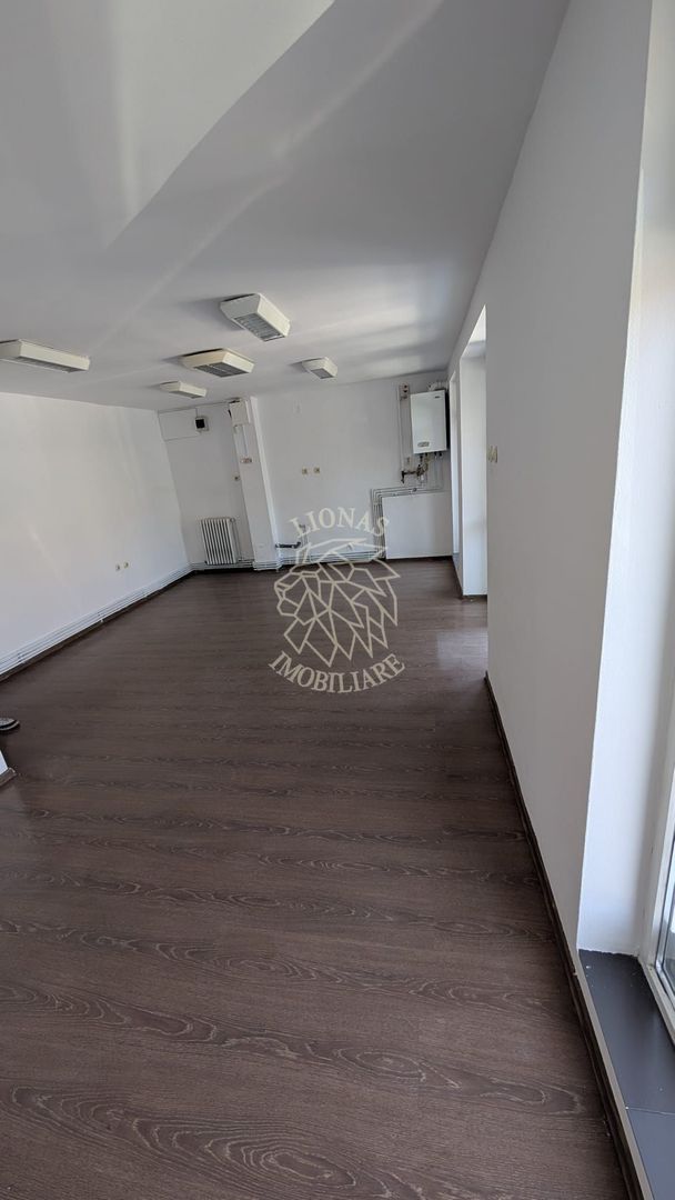 Spatiu comercial 32 mp-ideal salon, birou, magazin-Zona Decebal - Poză 1