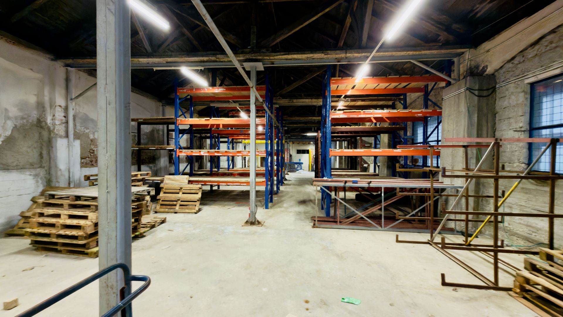 depozit 400 mp | Rahova | Ferentari | Trafic Greu | Viilor - Poză 1