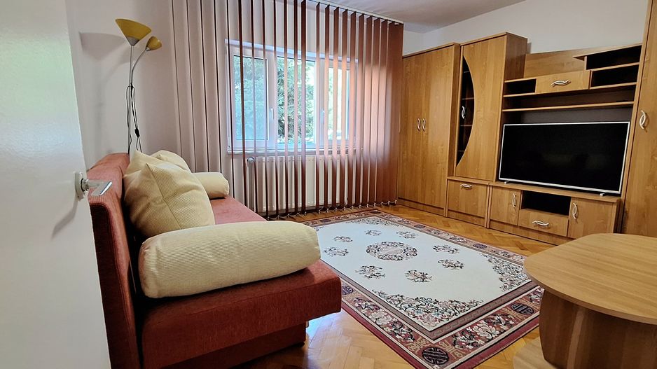 Apartament renovat cu 3 camere - zona Andrei Saguna - Poză 3