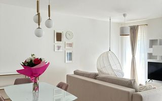 Apartament modern cu terasă și parcare, zona Vivo. - Poză 3