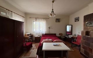 De vanzare apartament de 94MP cu curte de 90 MP - Poză 5