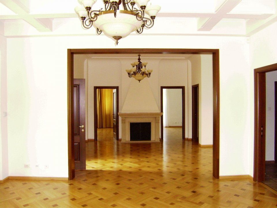 Casă individuală cu 5 camere în zona Capitale/ Paris - Poză 4