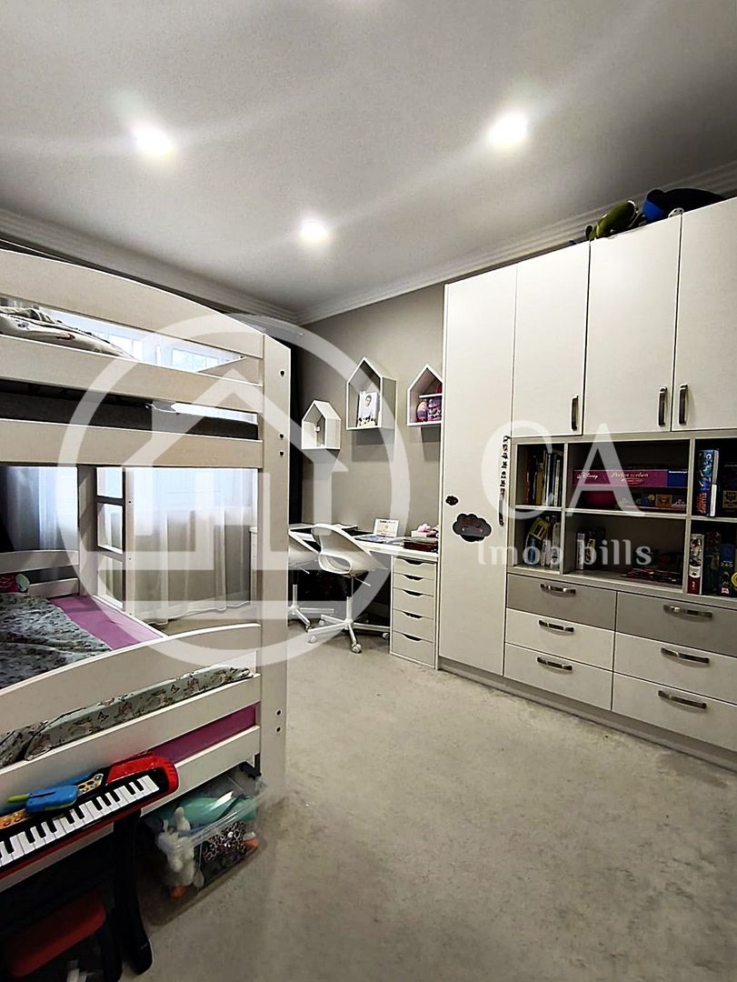 Casă de vânzare cu 5 camere în zona de Dealuri, Oradea - Poză 9