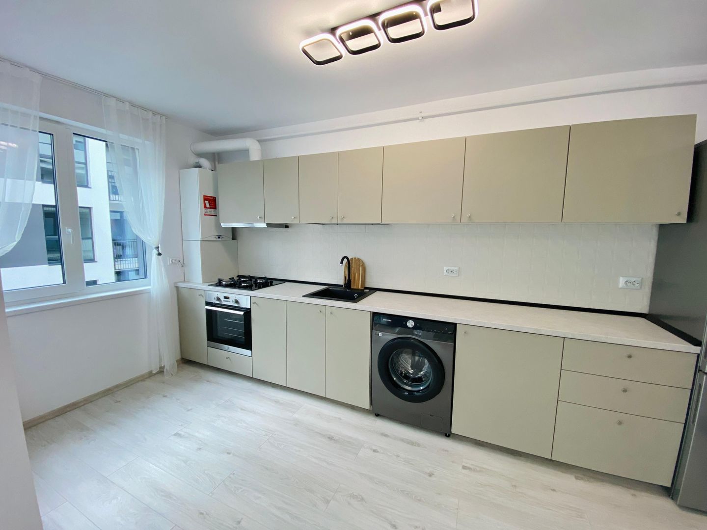 Apartament 2 camere de vânzare – Florești, Eroilor - Poză 1