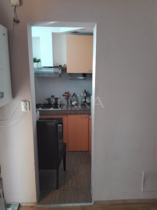 Apartament cu 2 camere de vânzare, Floresti - Poză 4