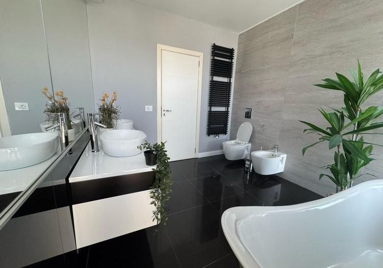 Penthouse spectaculos cu terasă panoramică | 3 camere | 93mp | Loc de parcare - Poză 12