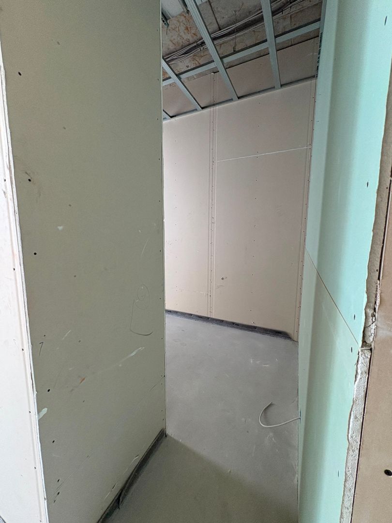 Proprietate unică, cu grădină privată, terasă și 5 locuri de parcare - Poză 11