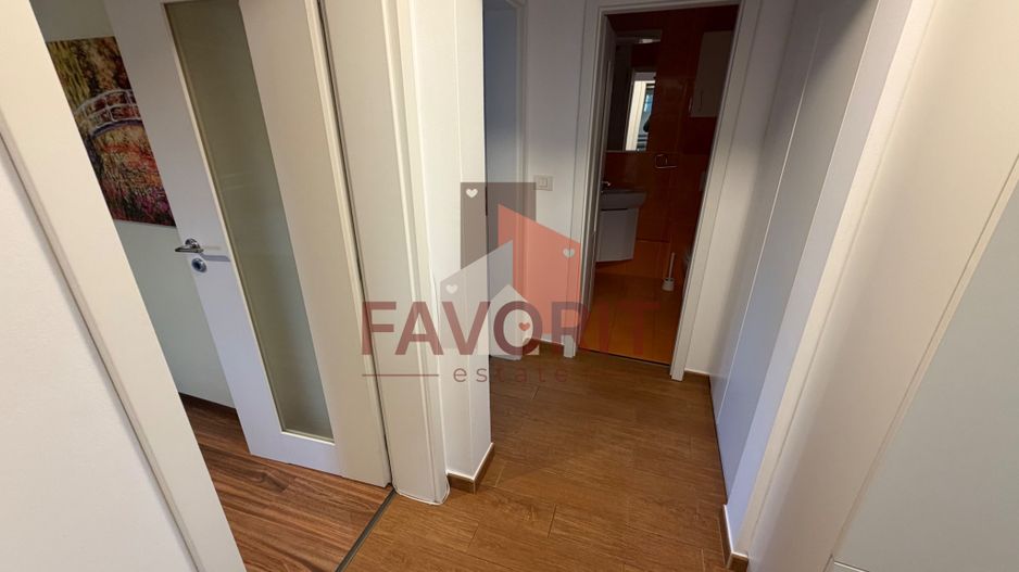 Etaj 2. Disponibil imediat. Garaj. Pozitie excelenta - Poză 11