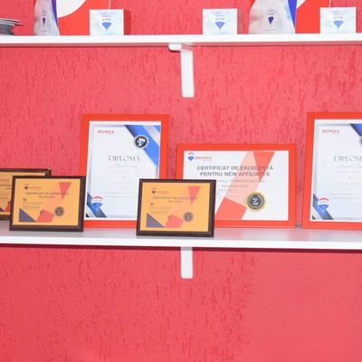 Decalogul Clientilor: vinzi, cumperi, inchiriezi? 10 reguli care iti vor aduce bani