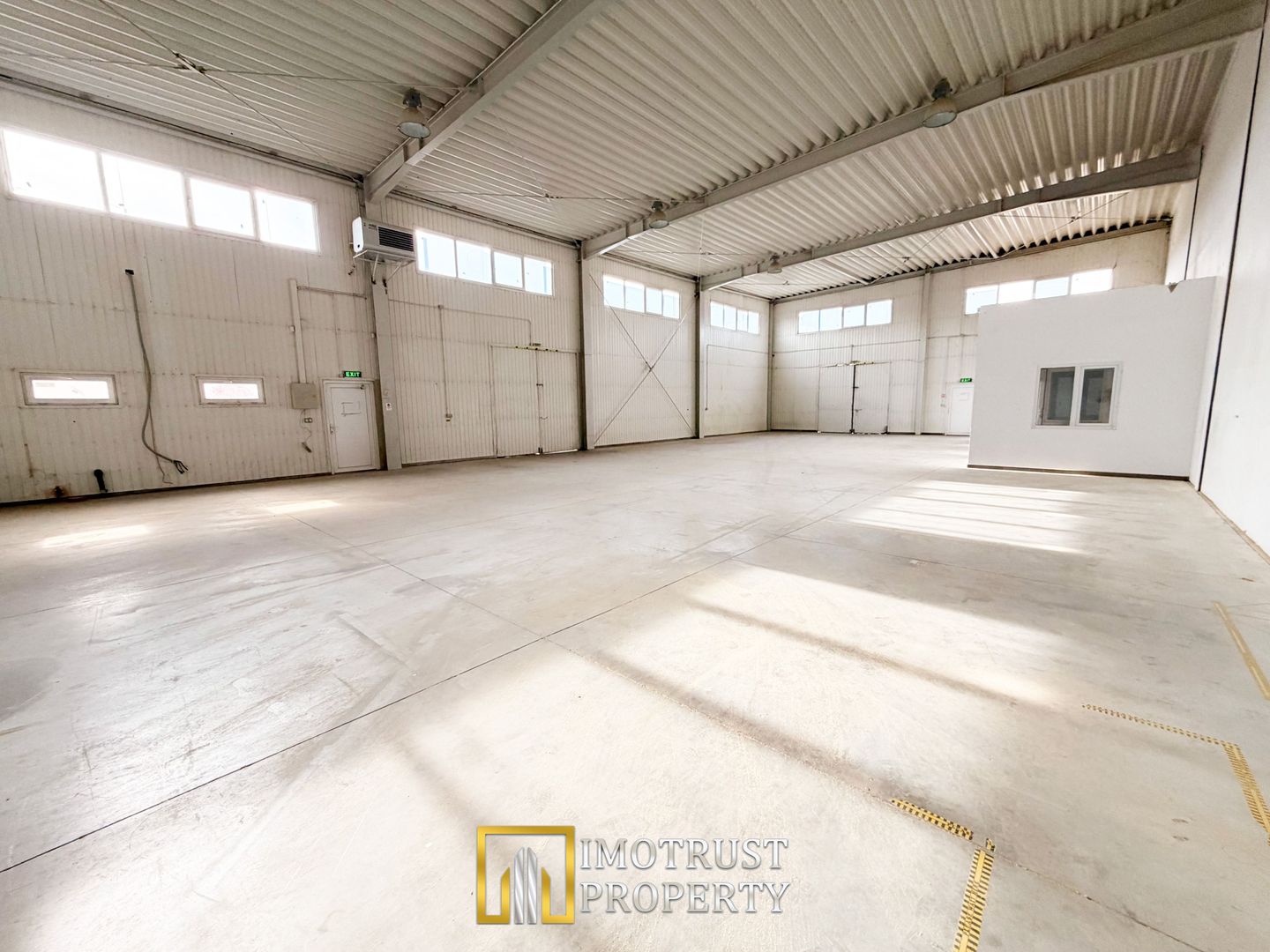 Hală industrială de închiriat Arad – 322 mp, acces direct DN7 - Poză 4