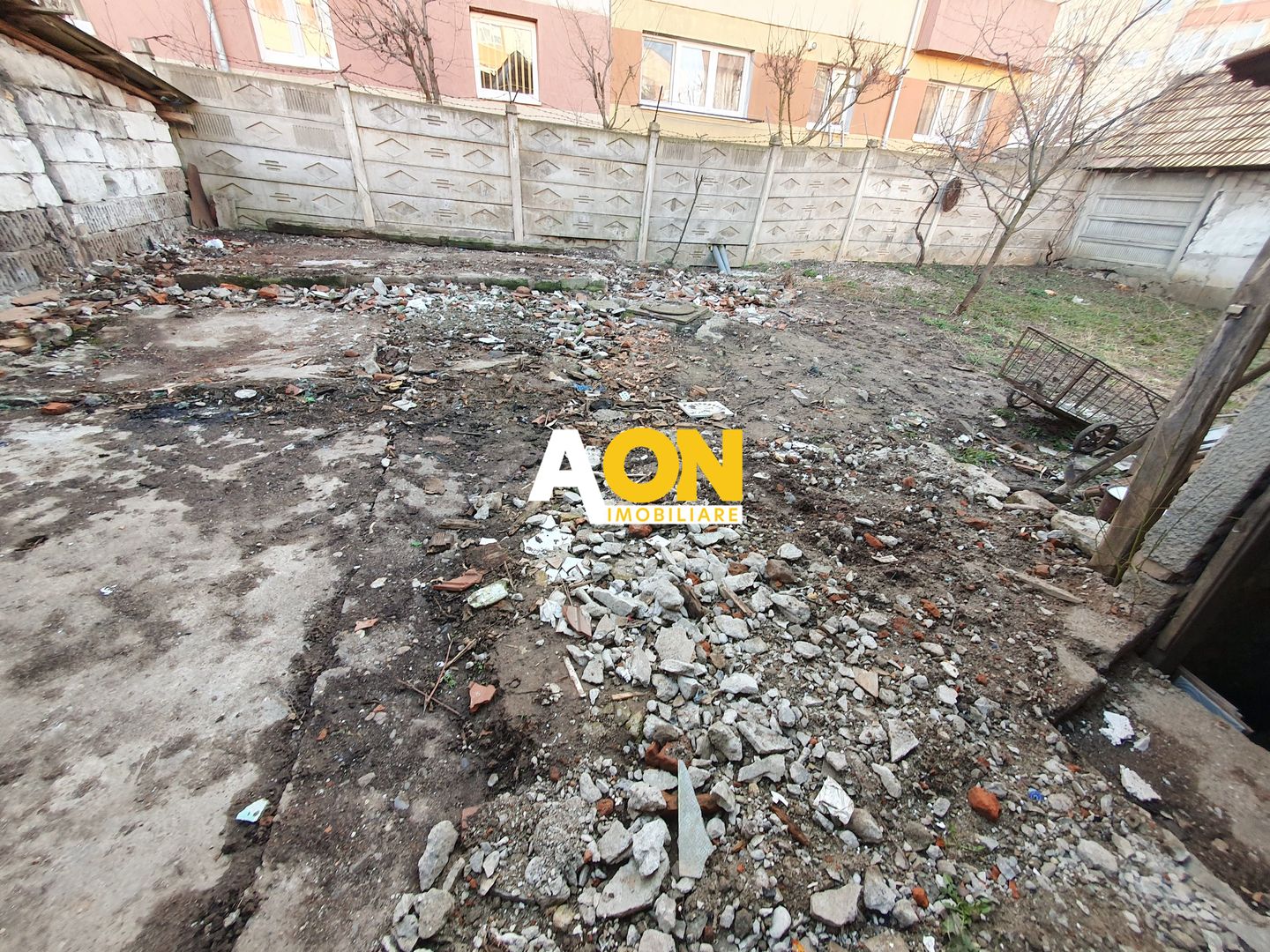 Casa cu 2 camere, 300 mp teren, Cetate - Poză 11