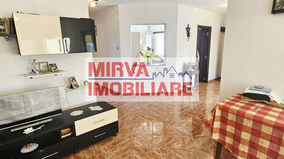 Casă 5 camere + teren generos 1700 mp – Ariceștii Rahtivani - Poză 16