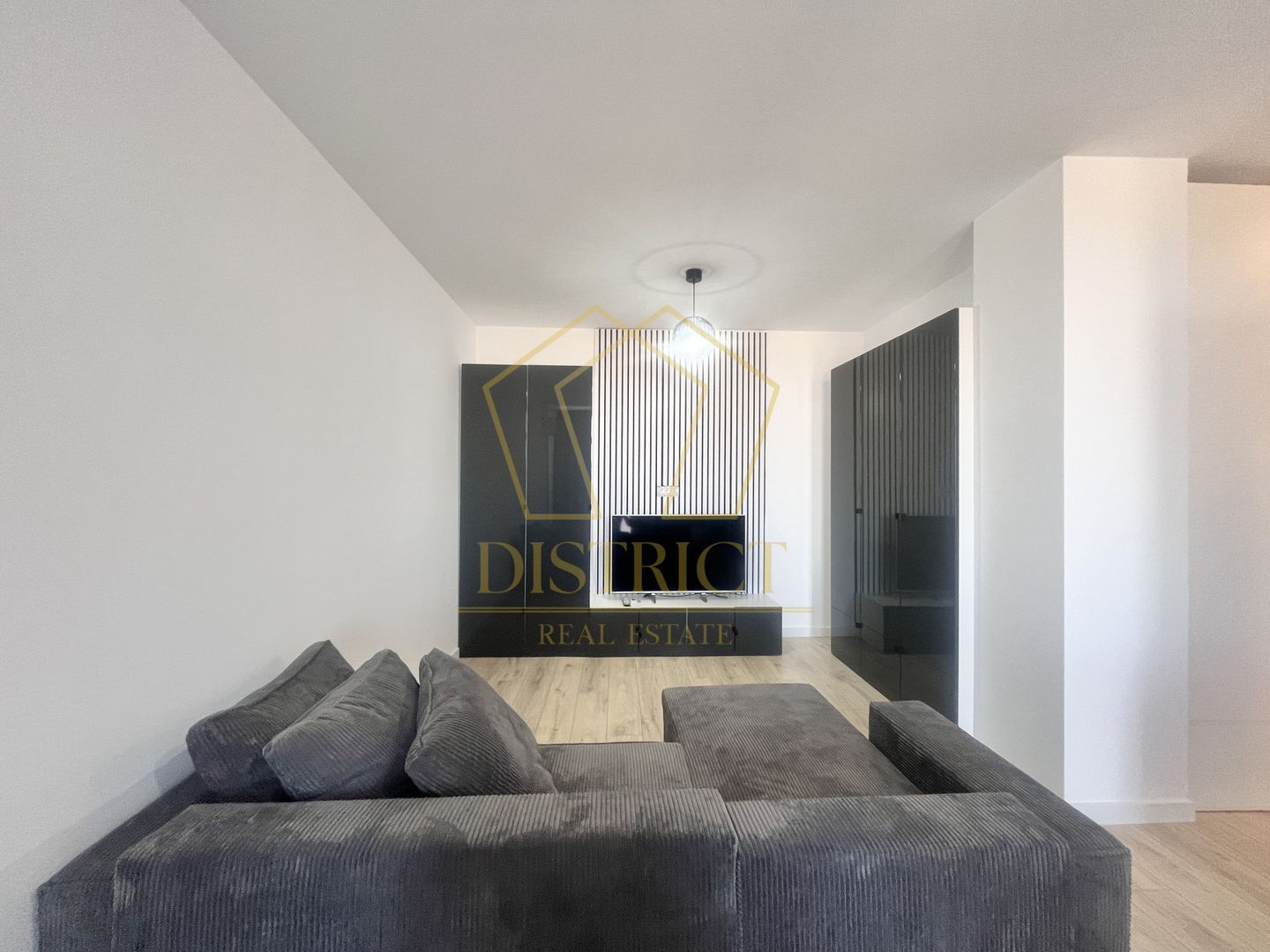 Apartament deosebit cu 2 camere | Torontalului - Poză 1