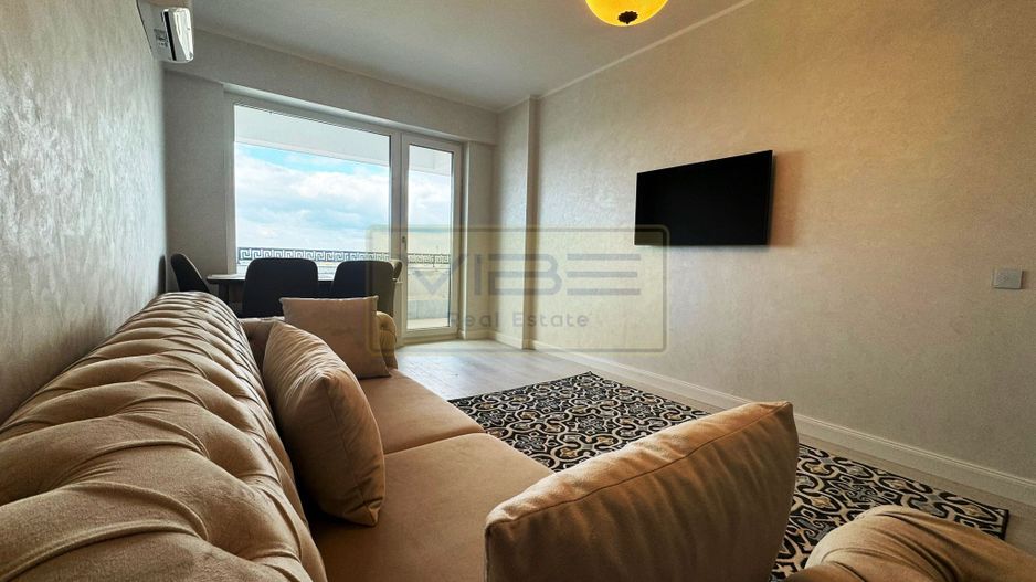 Apartament 2 camere decomandat Copou Royal Town - Poză 2