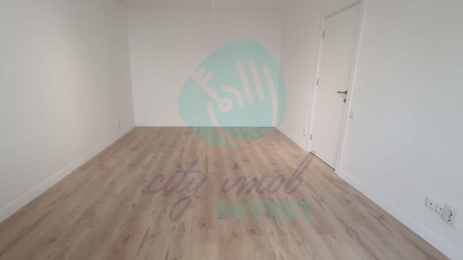 Apartament 2 camere - 3 minute de metrou - IN CURS DE RENOVARE - Poză 3