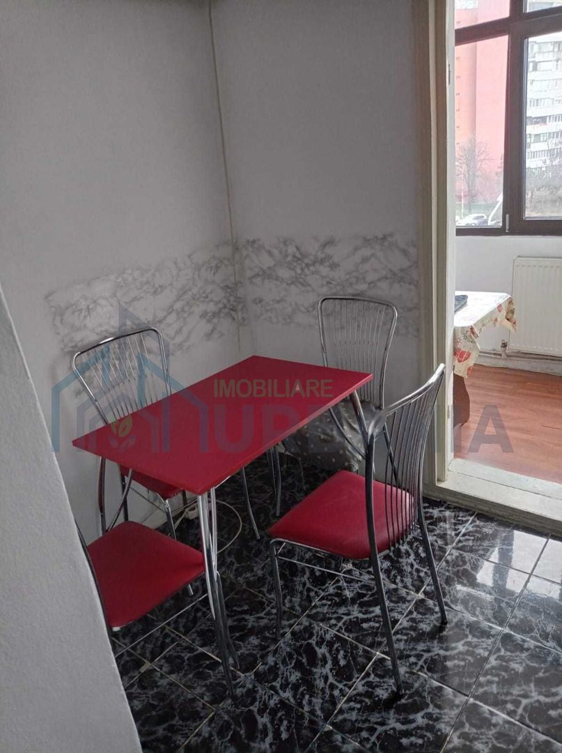 Închiriez apartament cu o camera in zona Nicolina - Poză 3