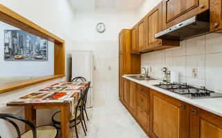 Apartament ultracentral de închiriat - Poză 3