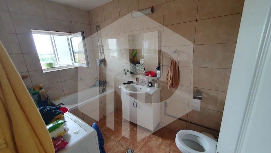 Garsoniera | 41mpu | Etaj 1 | Zona Tilisca | Utilata | Balcon |Camara - Poză 4