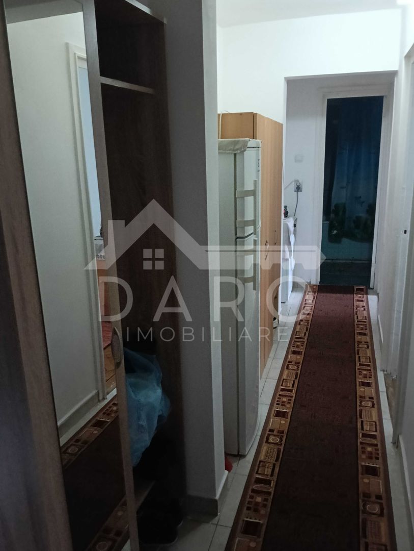 Dau în chirie apartament cu trei camere, - Poză 1