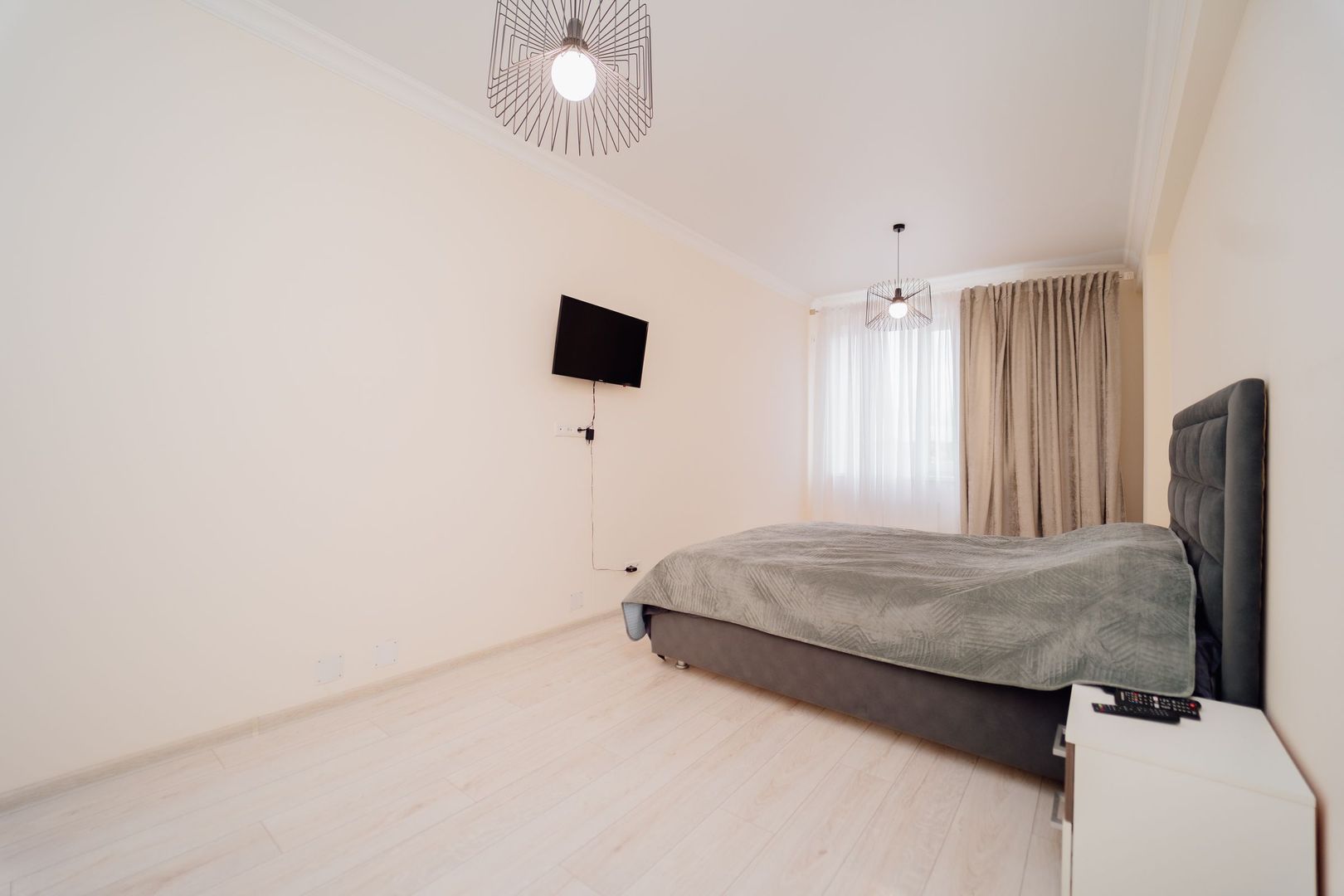 Apartament la chirie - Poză 2