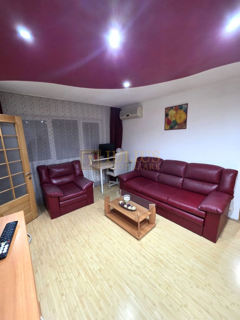 Apartament in Complexul Studentesc - Poză 1