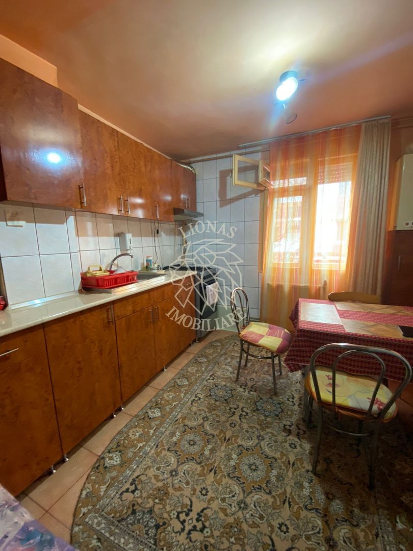 Apartament decomandat 100 mp-balcon-parcare-investitie-Dragos Voda - Poză 3