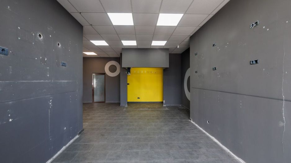 Spațiu comercial cu 2 camere de vânzare în Calea Bucuresti, Pitesti - Poză 3