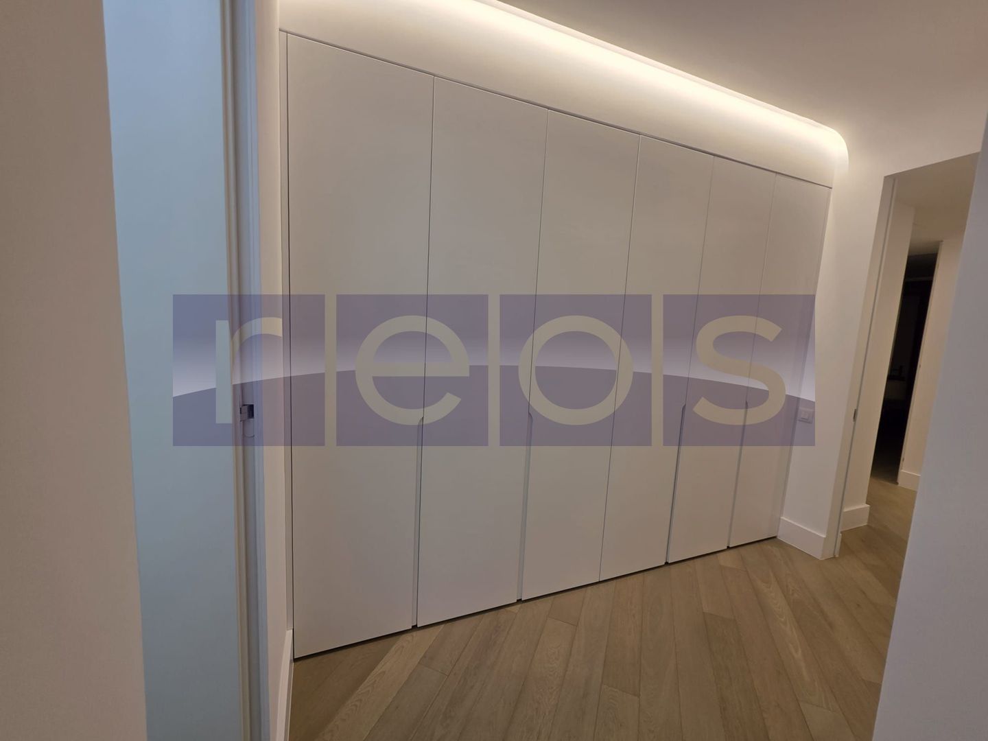 VANZARE APARTAMENT 80MP | 3 CAMERE | MOBILAT-UTILAT LUX | TERASA 24MP - Poză 12