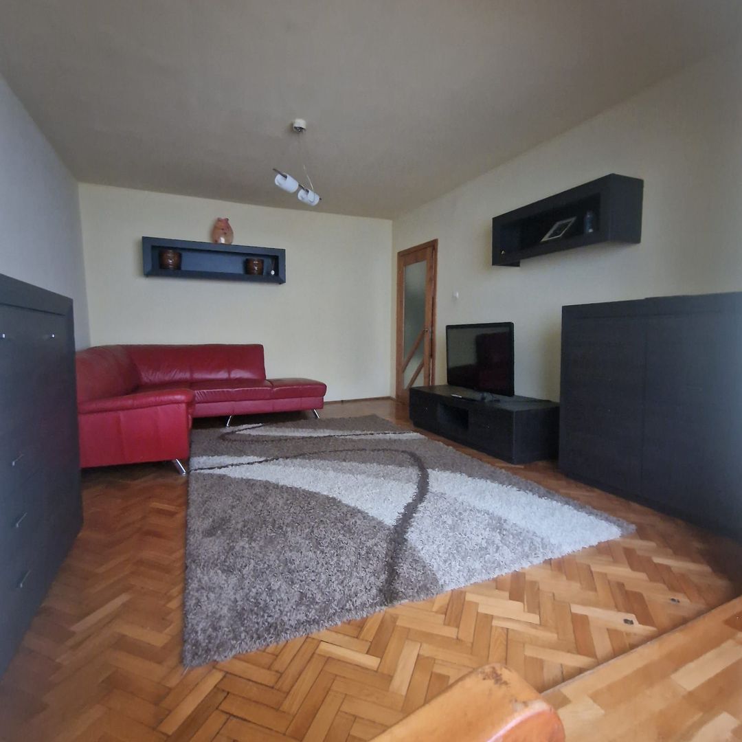APARTAMENT4 CAMERE ZONA  SOARELUI LANGA SCOALA 30 - Poză 1