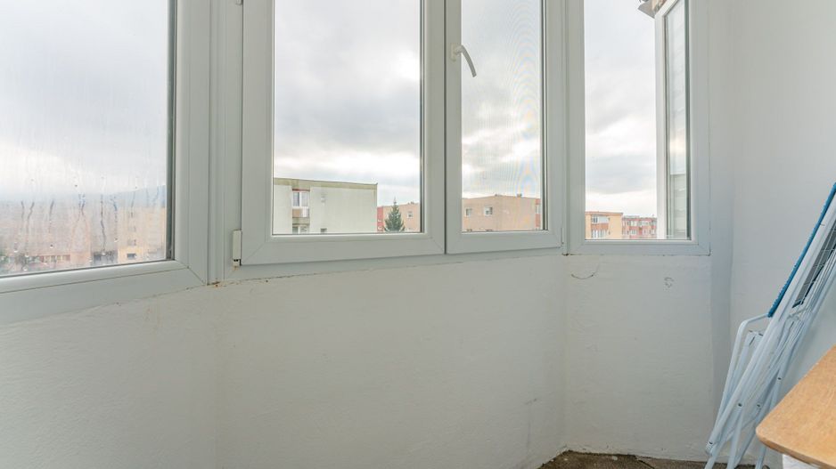 Garsoniera mobilata cu loc de parcare - Poză 10