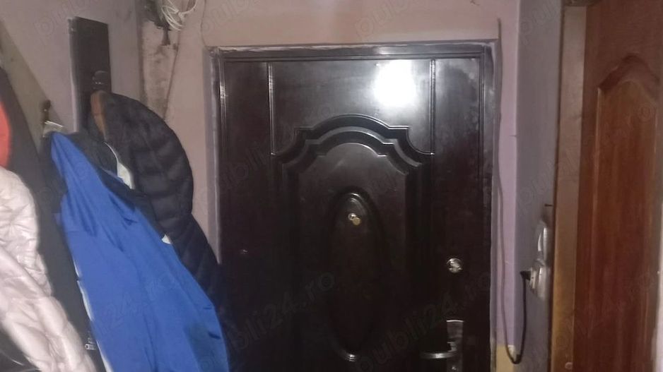 BRASADAS vinde ap 2 cam la PARTER in Solidaritatii. - Poză 2