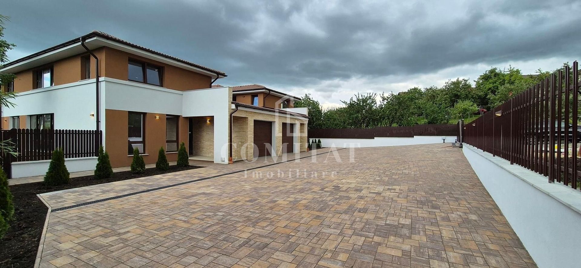 Casă cu 700 teren și garaj zona Scolii Feleacu - Poză 1