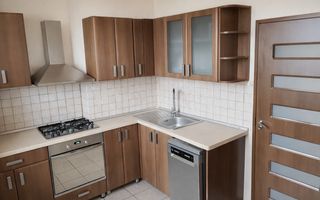 Apartament 3 camere 63 mp Metrou Bazilescu bloc solid tavane 3 m - Poză 1