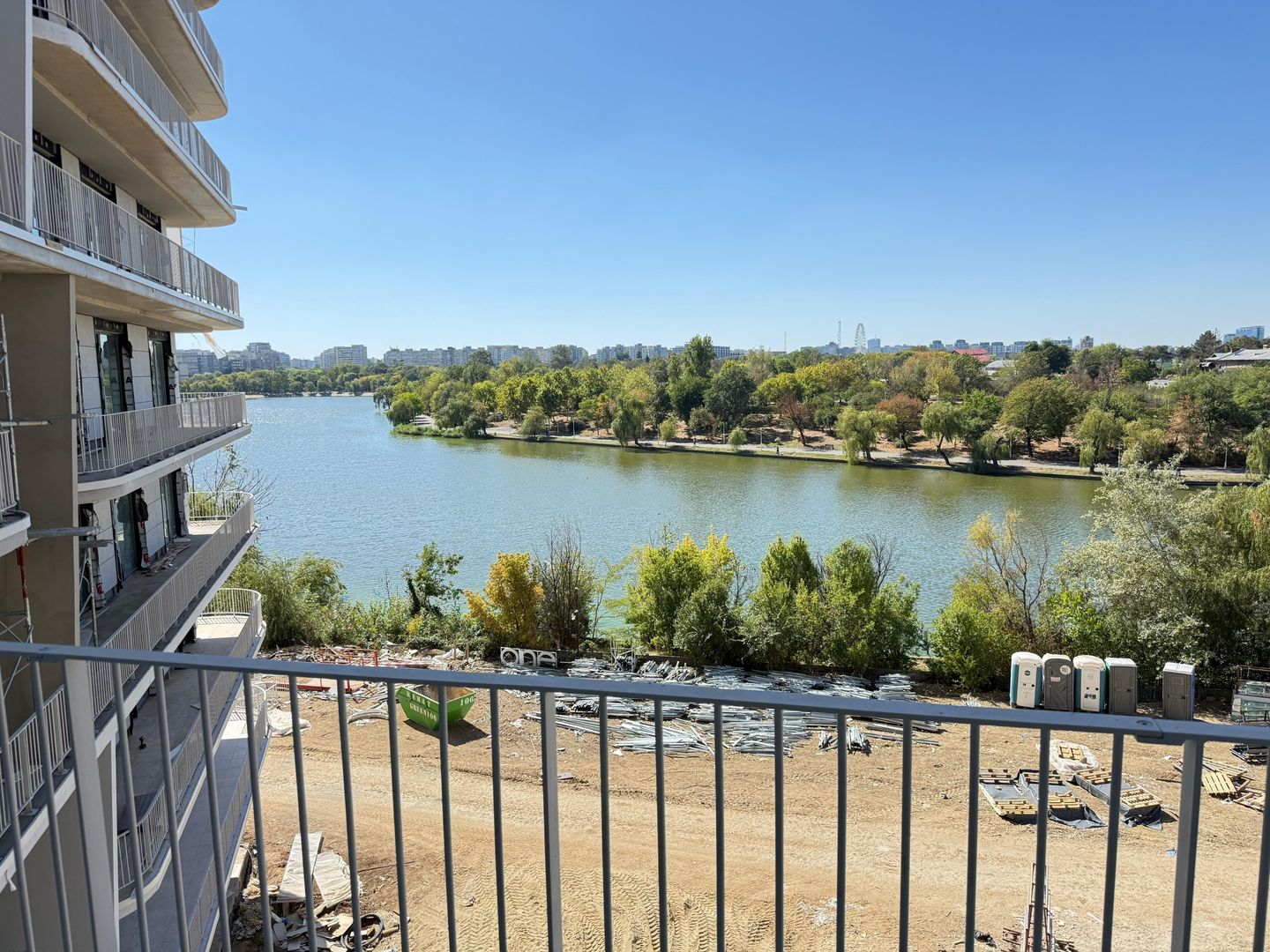 APARTAMENT 3 CAMERE ONE LAKE DISTRICT FAZA 1 - Poză 1