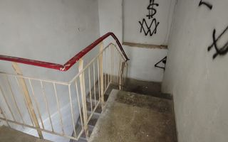 Sf. Lazar- Spatiu comercial la bulevard- vad/ trafic pietonal intens ! - Poză 2