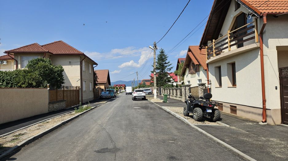 20min de Brasov teren cu toate utilitatile ,str Monumentului Feldioara, asfalt - Poză 1