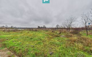 Teren intravilan de 4131 mp, în orașul Sebiș, Arad - Poză 9