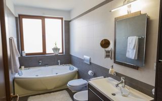Apartament în vilă, 116 mp – zona Eugen Ionescu. - Poză 5