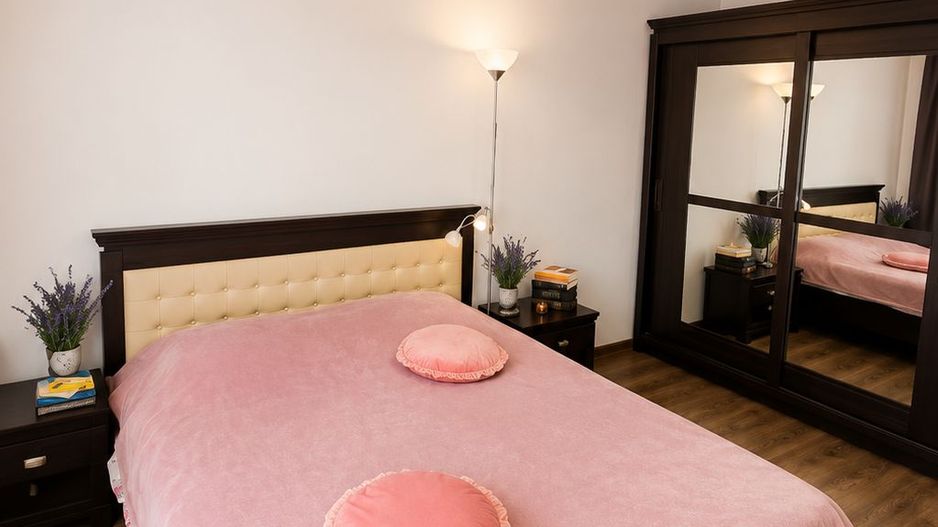 Apartament Modern De Vanzare | 2 Dormitoare | Parcare | Balcon x 2 | Etaj 2/3 - Poză 2