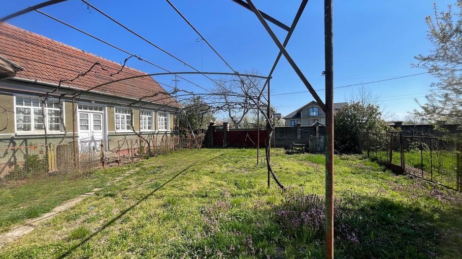Casă tradițională la sat +teren 1.500 mp. Sat  Săbolciu-47000 euro neg - Poză 5