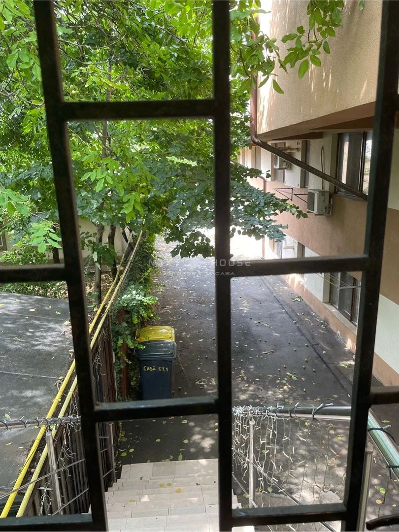 Apartament 2 Camere Spațios | Alexandriei Sector 5 | Centrală Proprie - Poză 9