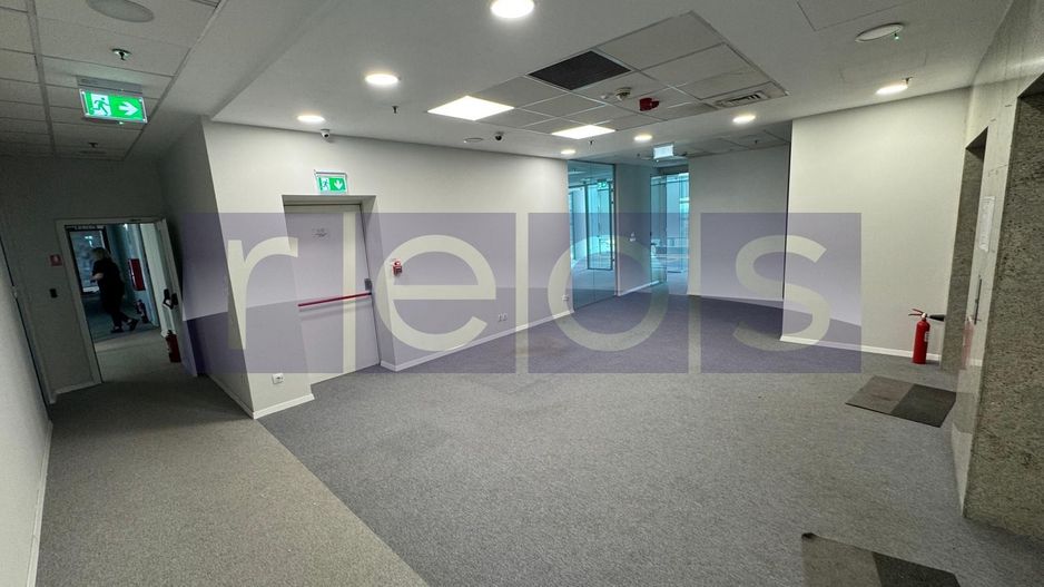 SPAȚIU BIROURI DE ÎNCHIRIAT IN ZONA PREMIUM + PARCARE + ROOFTOP - Poză 10